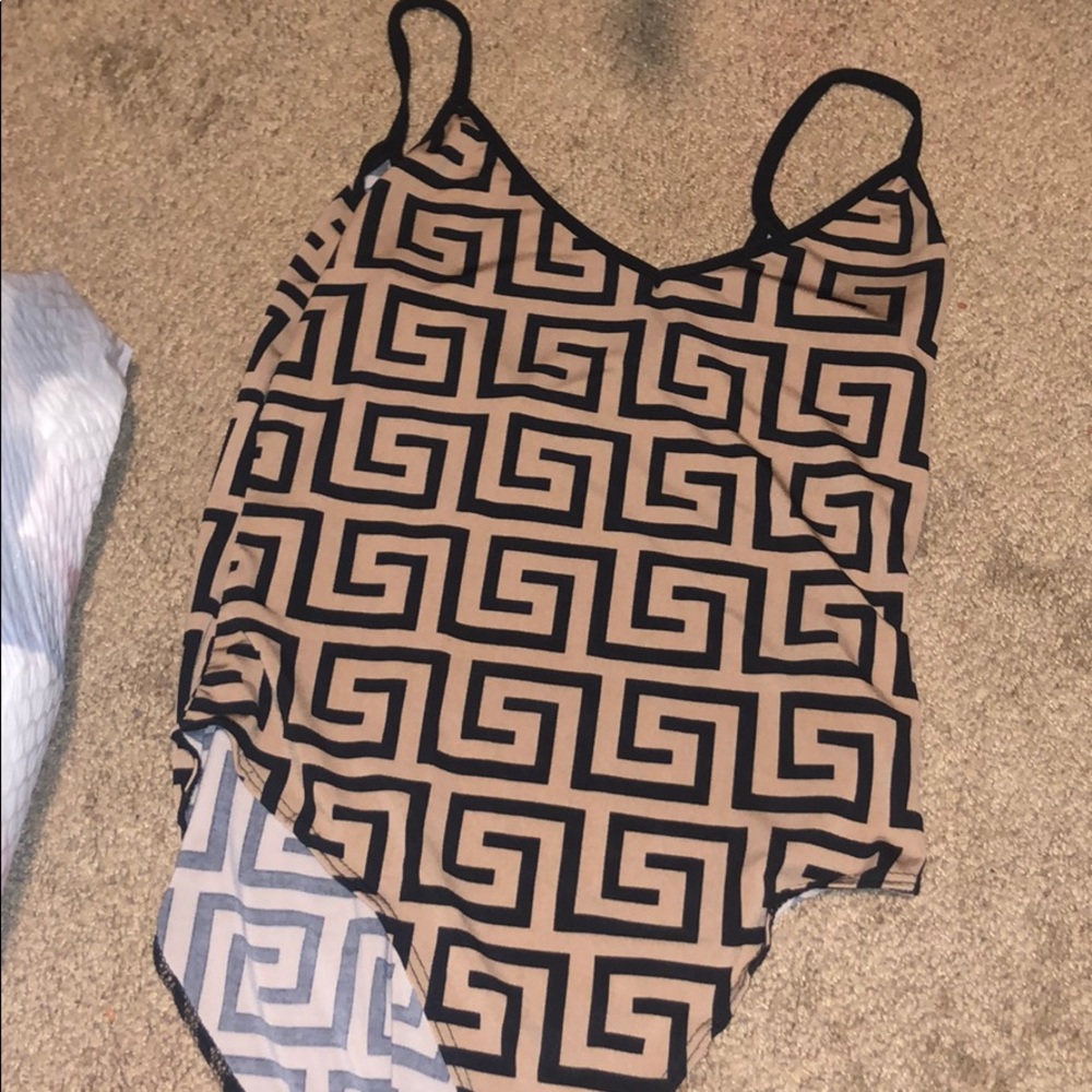 Fashion nova body suit